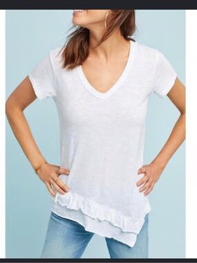 New With Tags Anthropologie Left of Center Ruffled Hem V-Neck Sz M